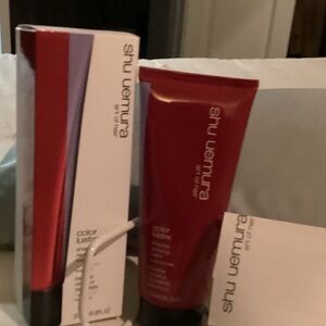 Shu Uemura Color Lustre Balm to neutralize Blonde and grey tones.